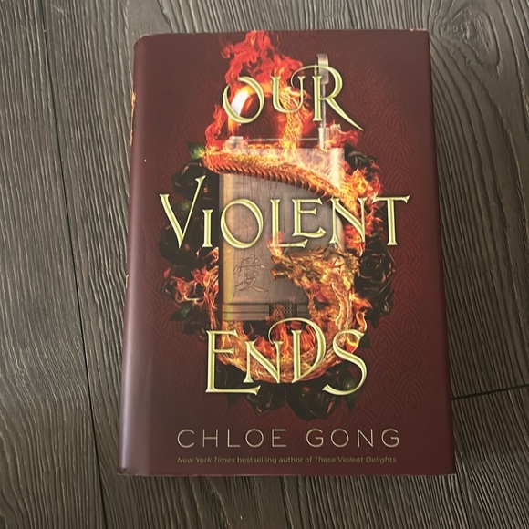 Chloe Gong “These Violent Delights series. Includes 2 hardcover, 2 paperback. - Picture 2 of 13